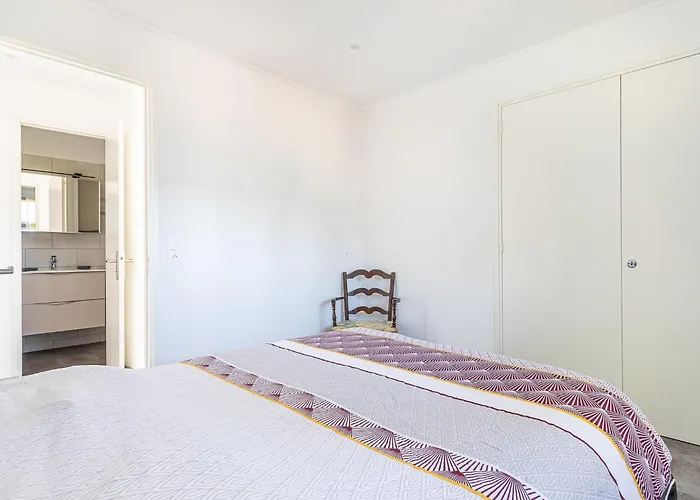 Apartment Les Bougainvillees By Interhome *