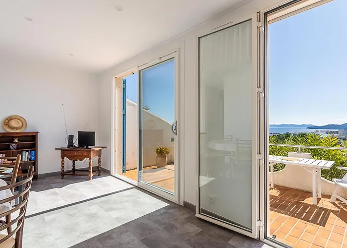 Les Bougainvillees By Interhome Le Lavandou