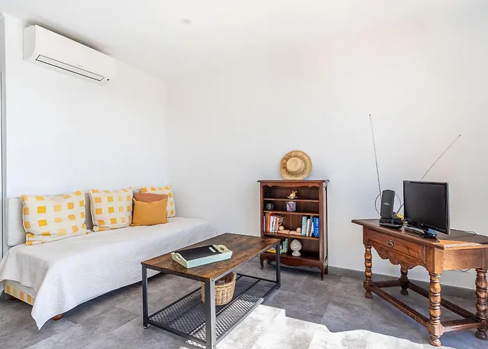 Les Bougainvillees By Interhome Apartment