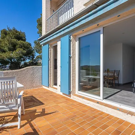 Les Bougainvillees By Interhome Apartamento Le Lavandou