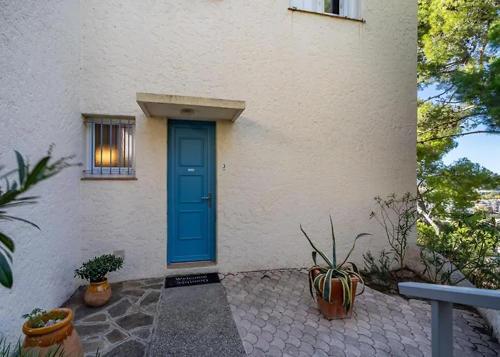 Les Bougainvillees By Interhome * Le Lavandou